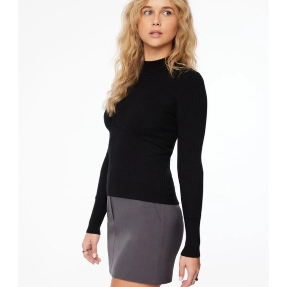 Two NWOT Dynamite Tops - Picture 4 of 13